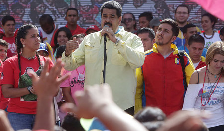 Weiterhin auf Kurs: Venezuelas Präsident Nicolás Maduro bei eine... Weiterhin auf Kurs: Venezuelas Präsident Nicolás Maduro bei eine...