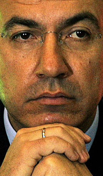 Will mehr Dollar für Waffen: Mexikos Präsident Felipe Calderón Will mehr Dollar für Waffen: Mexikos Präsident Felipe Calderón