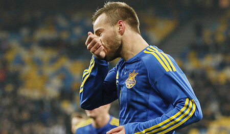 Machen Sie eine typische Geste: Jarmolenko Machen Sie eine typische Geste: Jarmolenko