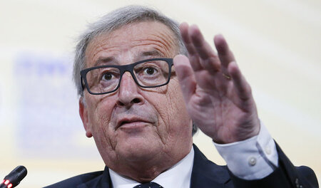 Großmachtgehabe: EU-Kommissionschef Jean-Claude Juncker am Donne... Großmachtgehabe: EU-Kommissionschef Jean-Claude Juncker am Donne...