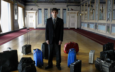 Hallam Foe als Hotelpage Hallam Foe als Hotelpage