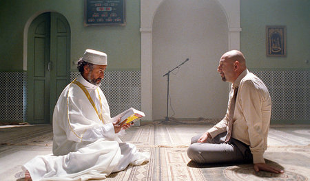 Karim Belkhadra (Iman Abdel), Kad Merad (Dino/Mourad). »Fasten a...