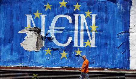 Den Zeichen an der Wand – hier am 12. Juli 2015 in Athen – will ...