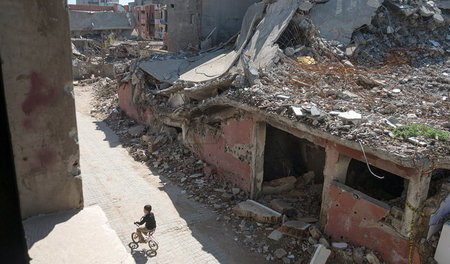 Eingang des Kellers in Cizre, in dem nach Angaben der Stadtverwa...