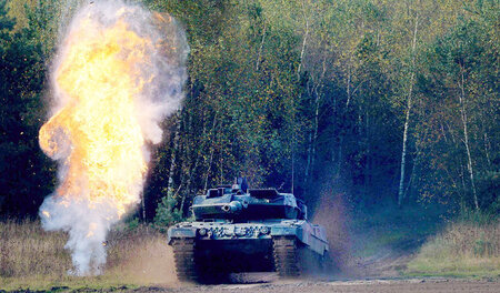 Mordstechnik: Der Panzer »Leopard 2« vom Münchner Hersteller KMW
