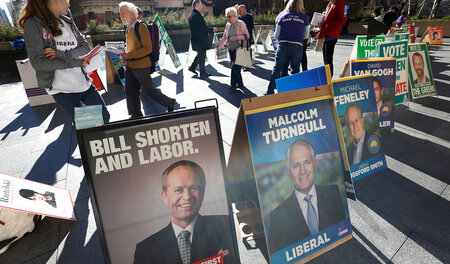 Die Kontrahenten »Bill« Shorten (links) und Malcolm Turnbull auf... Die Kontrahenten »Bill« Shorten (links) und Malcolm Turnbull auf...
