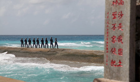Spratly Inseln: China beansprucht das Südchinesische Meer für si...