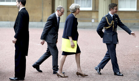 London: Die neue Premierministerin Theresa May hat Probleme, ihr... London: Die neue Premierministerin Theresa May hat Probleme, ihr...