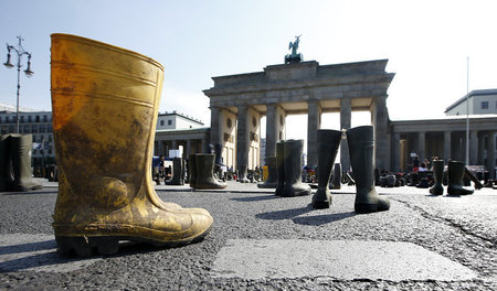Protestaktion gegen das Preisdumping bei Milch am 30. Mai in Ber... Protestaktion gegen das Preisdumping bei Milch am 30. Mai in Ber...