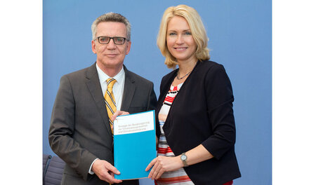 Kein Mangel an Erfolgserlebnissen: Minister de Maizière und Schw...