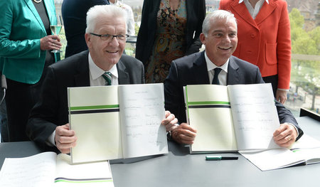Ministerpräsident Winfried Kretschmann (Grüne) und der baden-wür...