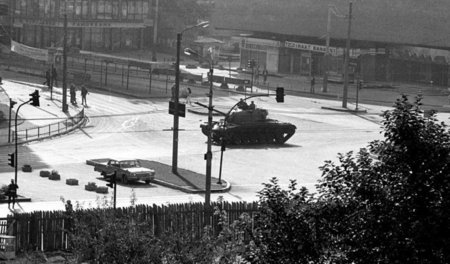 Unruhe stiften, dann putschen. Türkisches Militär übernimmt im S... Unruhe stiften, dann putschen. Türkisches Militär übernimmt im S...