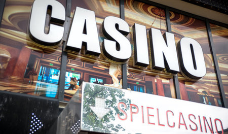 In Berlin soll künftig zwischen den Spielhallen ein Mindestabsta...