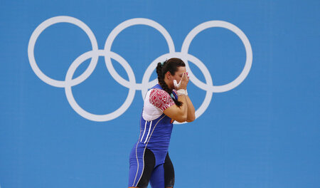 Nichts zu heben: Nadeschda Alexandrowna Jewstjuchina ist in Rio ...