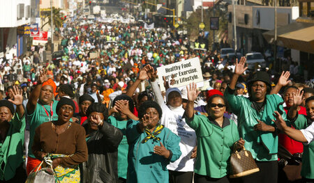 Auch ein Jubiläum: Frauendemonstration in Pretoria am 9. August ...