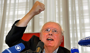 Auf heimischem Boden besonders kämpferisch: Lafontaine auf dem P... Auf heimischem Boden besonders kämpferisch: Lafontaine auf dem P...