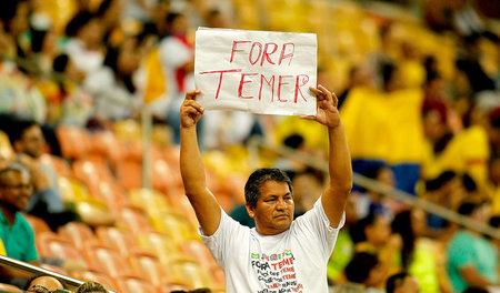 »Fora Temer« (Weg mit Temer): Fans wie diese sollen bei Olympia ...