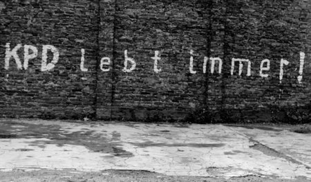 Trotz. Graffito in Düsseldorf 1956