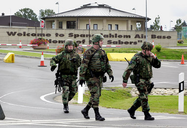 Und täglich grüßt der Terrorist: US-Airbase Spangdahlem Und täglich grüßt der Terrorist: US-Airbase Spangdahlem