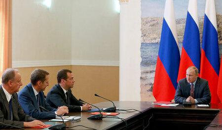 Beratung: Der russische Präsident Wladimir Putin leitet am Freit...