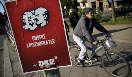 Bei der DKP in Mecklenburg-Vorpommern sind drei ältere Herren, d...