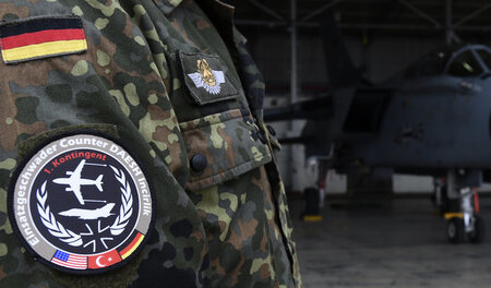 Deutscher Luftwaffenangehöriger in Incirlik, Türkei, am 21. Janu...