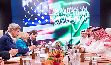 US-Außenminister John Kerry spricht von Frieden im Jemen, lässt ...