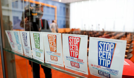 Stop Ceta und TTIP. In Karlsruhe und am 17. September auf der St...