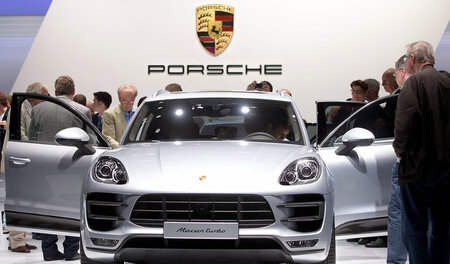 Der Porsche »Macan«, der kleine Bruder des »Cayenne« - die 400-P...