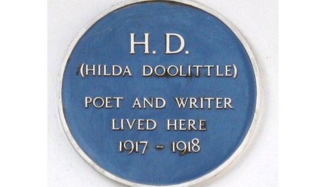 Plakette an dem Londoner Haus, in dem Hilda Doolittle in London ... Plakette an dem Londoner Haus, in dem Hilda Doolittle in London ...