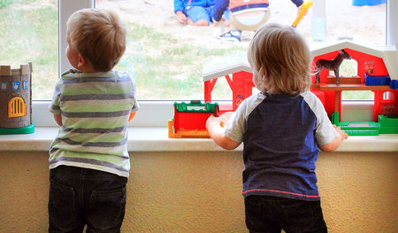 Viele Kinder in Sachsen sind von Armut betroffen. Hier spielen z... Viele Kinder in Sachsen sind von Armut betroffen. Hier spielen z...