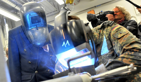 In der Pionierschule der Bundeswehr in Ingolstadt (Oberbayern) w... In der Pionierschule der Bundeswehr in Ingolstadt (Oberbayern) w...