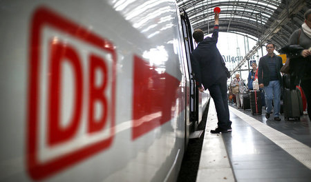 Unter Renditedruck: Der Personenverkehr der Deutschen Bahn. Vers...