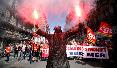 Stahlarbeiter demonstrieren am 2. Juni in Marseille gegen die »A...