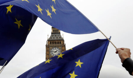 Erst durch das Ende des gemeinsamen Binnenmarkts wird es zum Bru...