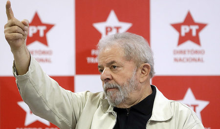 Die rechten Eliten wollen Brasiliens früheren Präsidenten Lula d...