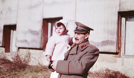 Adriana Altaras mit Vater: »Titos Brille« Adriana Altaras mit Vater: »Titos Brille«