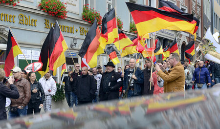 Rechter Aufmarsch am Sonntag nachmittag in Bautzen Rechter Aufmarsch am Sonntag nachmittag in Bautzen
