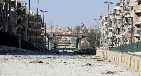 Menschenleere Straßen in Aleppo. Die erneute Zuspitzung gefährde... Menschenleere Straßen in Aleppo. Die erneute Zuspitzung gefährde...