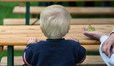 Immer mehr Kinder sind auf karitative Angebote wie das der Hilfs...