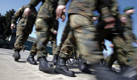 Im Gleichschritt zum globalen Akteur: Soft Power allein reiche n...