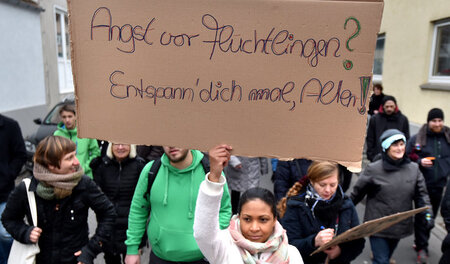 Demonstration gegen Rassismus im hessischen Dreieich, wo Anfang ...