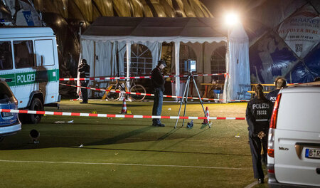 Tatort Notunterkunft: In Berlin-Moabit erschossen Polizisten am ... Tatort Notunterkunft: In Berlin-Moabit erschossen Polizisten am ...