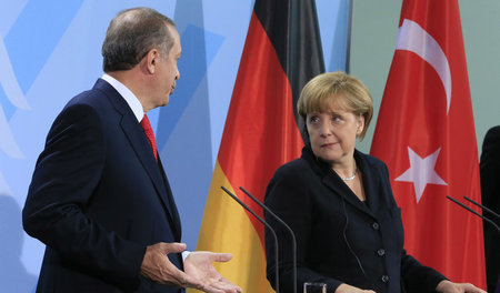 Gute Verbündete, aber nicht immer ehrlich: Tayyip Erdogan und An... Gute Verbündete, aber nicht immer ehrlich: Tayyip Erdogan und An...