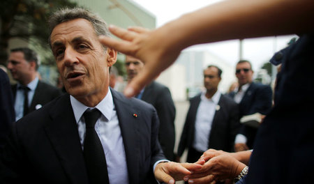 Wofür steht der Name Sarkozy? (hier Anfang September beim Sommer... Wofür steht der Name Sarkozy? (hier Anfang September beim Sommer...