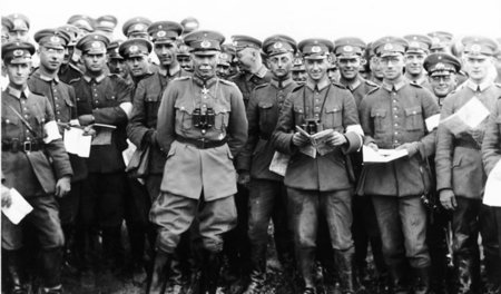 Generaloberst Hans von Seeckt (1866–1936) bei einer Übung mit In... Generaloberst Hans von Seeckt (1866–1936) bei einer Übung mit In...