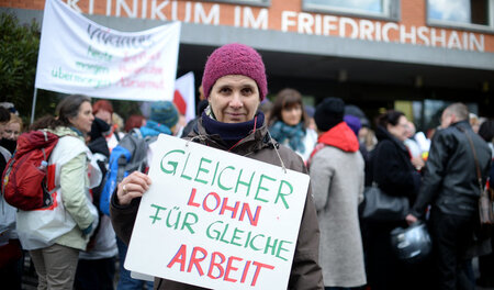 Die Parole war auch Teil der Proteste von Beschäftigten der Berl... Die Parole war auch Teil der Proteste von Beschäftigten der Berl...