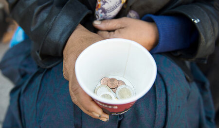 Viele Obdachlose auf den Straßen der Bundesrepublik sind Migrant... Viele Obdachlose auf den Straßen der Bundesrepublik sind Migrant...