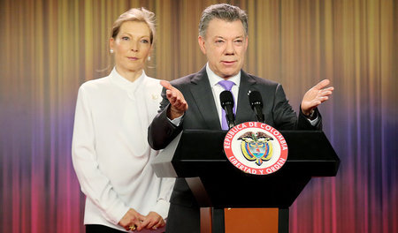 Juan Manuel Santos mit seiner Frau María Clemencia Rodríguez am ... Juan Manuel Santos mit seiner Frau María Clemencia Rodríguez am ...
