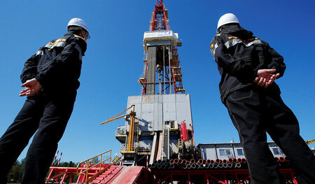 Kein Interesse an Fördermengenbegrenzung: Rosneft-Bohrturm im we...
